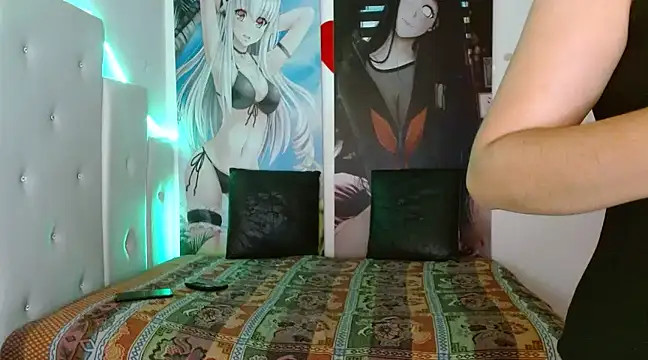 Bootycallhot online show from 8, 3, 2025