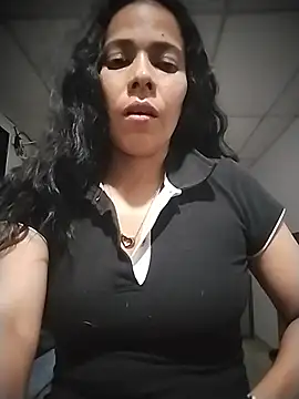 Bootycallhot online show from 3, 6, 2026