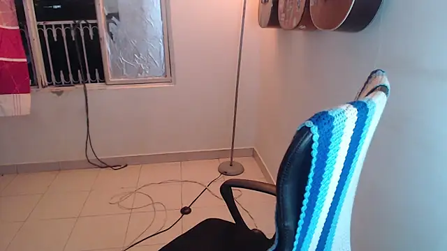 Smoke trip Alicia online show from 2, 12, 2025