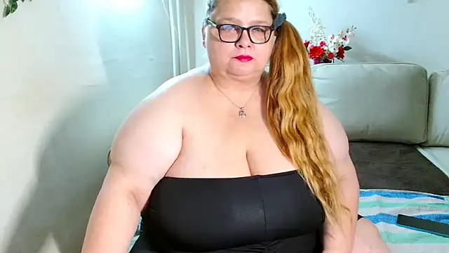 sexymollig online show from 13, 12, 2024