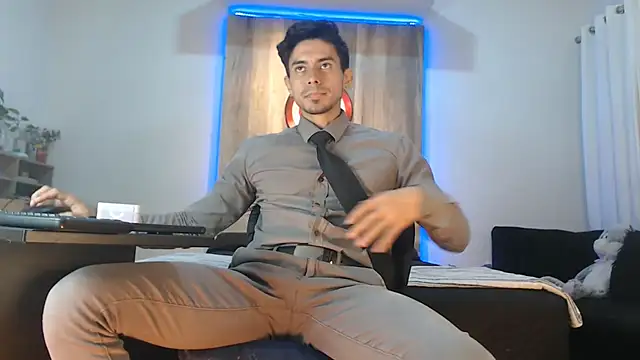 Andrew 4  online show from 22, 11, 2025