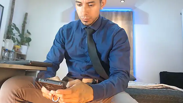 Andrew 4  online show from 8, 2, 2026