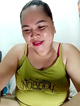 XXLorie 02 online show from 25, 10, 2025