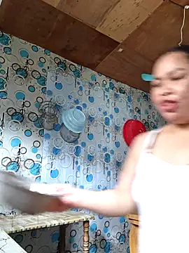 XXLorie 02 online show from 11, 2, 2026