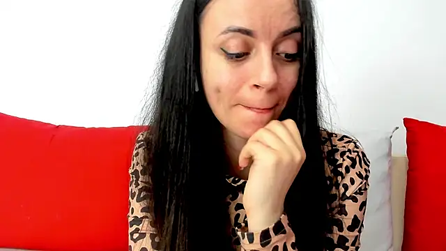 Snapshot of cute_angel95 chatting on 4, 3, 2025 cute angel95 online show from 4, 3, 2025