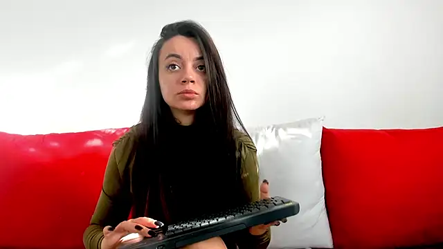 Snapshot of cute_angel95 chatting on 20, 10, 2025 cute angel95 online show from 20, 10, 2025