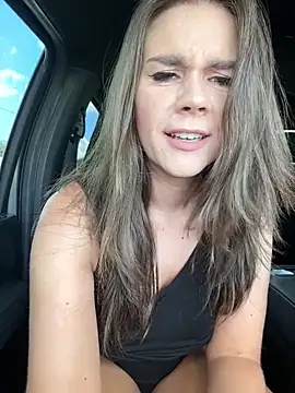 MaggyMayI online show from 1, 10, 2025