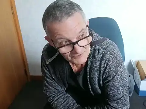 Snapshot of bigballnz chatting on 11, 6, 2026 bigballnz online show from 11, 6, 2026