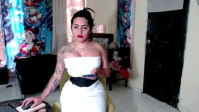 Sashaferrari2000 online show from 29, 10, 2025