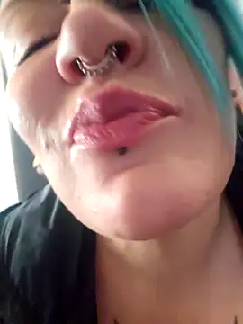 PinkTheHawk online show from 8, 4, 2026