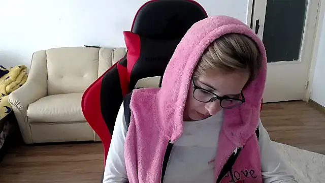 SexxyLety online show from 27, 9, 2025