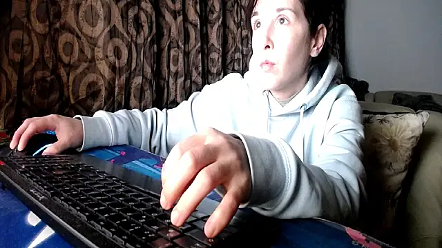 Snapshot of SexxyLety chatting on 2, 5, 2026 SexxyLety online show from 2, 5, 2026