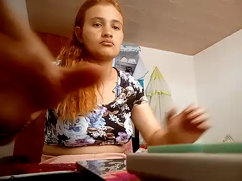 Mia davis01 online show from 18, 12, 2024