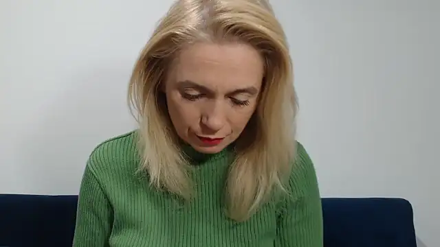 MysticCreature online show from 16, 10, 2025