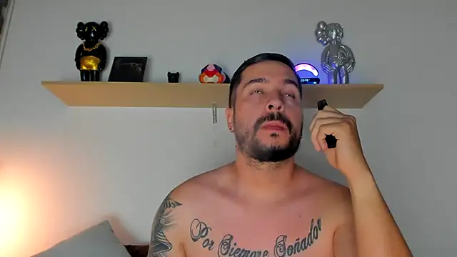 camilo restrepo21 online show from 9, 2, 2025