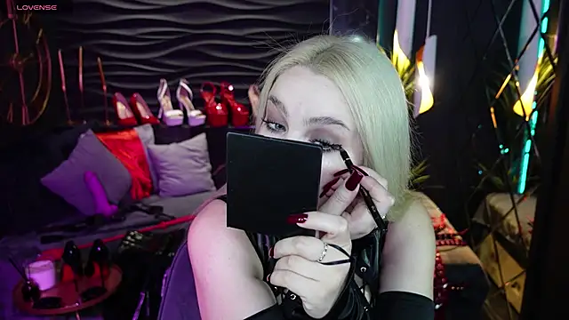 MistressDarsy online show from 24, 1, 2025