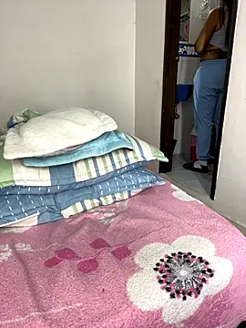 Snapshot of sandylau chatting on 21, 9, 2025 sandylau online show from 21, 9, 2025