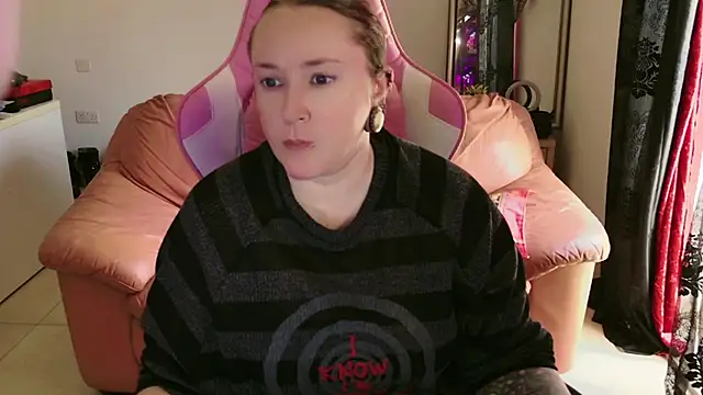 kisicaxx online show from 25, 1, 2025