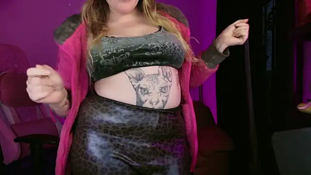 kisicaxx online show from 3, 2, 2025