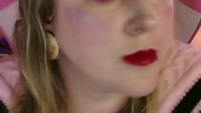 kisicaxx online show from 7, 2, 2025