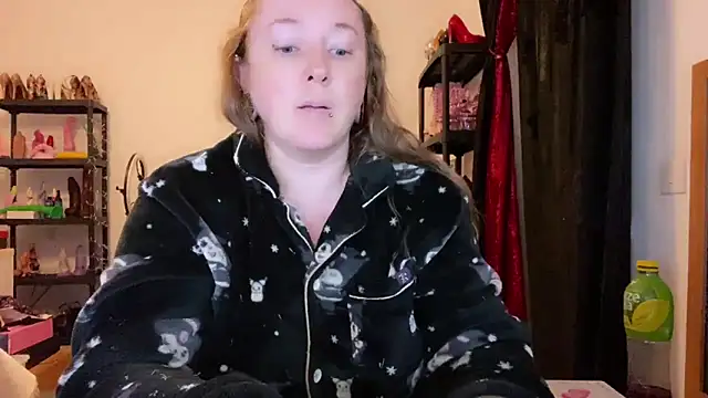 kisicaxx online show from 14, 12, 2025