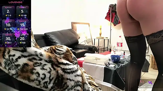 Snapshot of kimberjames84 chatting on 6, 2, 2025 kimberjames84 online show from 6, 2, 2025