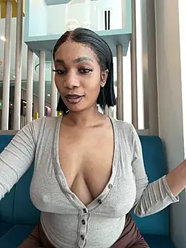 Snapshot of __Nessa__ chatting on 28, 5, 2026 Nessa online show from 28, 5, 2026
