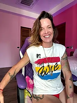 mommyselenafit  online show from 11, 1, 2026