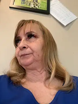 Snapshot of Irina2909@xh chatting on 23, 4, 2026 Irina2909xh online show from 23, 4, 2026