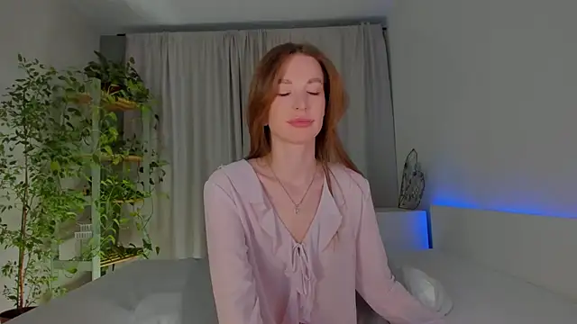 Snapshot of Masha_01 chatting on 29, 9, 2025 Masha 01 online show from 29, 9, 2025