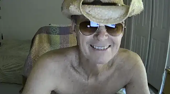 Snapshot of nakeedcowboi65 chatting on 17, 1, 2025 nakeedcowboi65 online show from 17, 1, 2025
