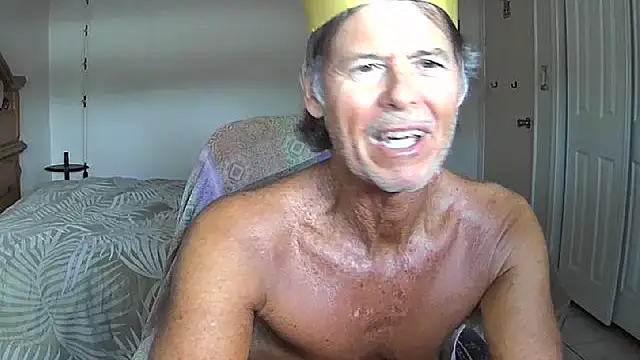 nakeedcowboi65 online show from 15, 4, 2026