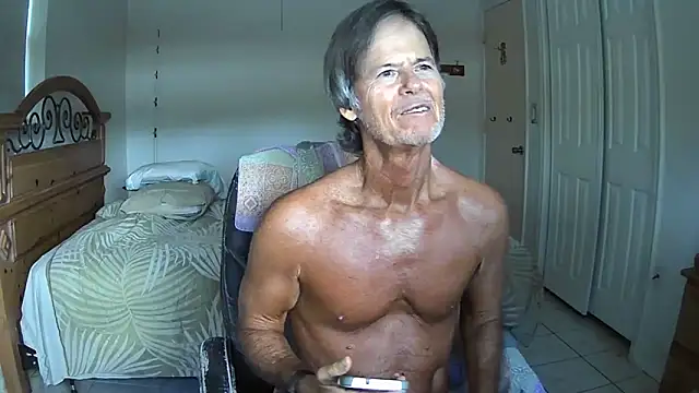 Snapshot of nakeedcowboi65 chatting on 16, 4, 2026 nakeedcowboi65 online show from 16, 4, 2026