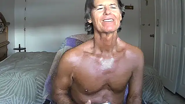 Snapshot of nakeedcowboi65 chatting on 27, 4, 2026 nakeedcowboi65 online show from 27, 4, 2026