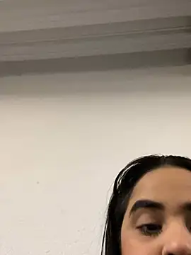 Snapshot of Maria_ruiz chatting on 5, 1, 2025 Maria ruiz online show from 5, 1, 2025