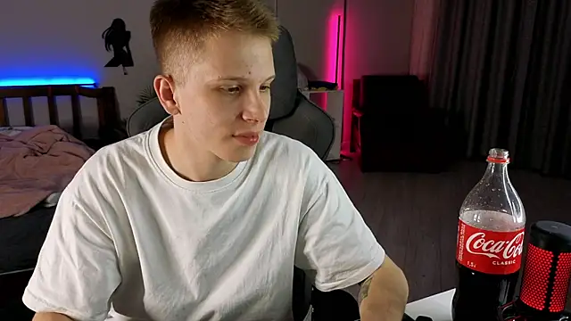 Snapshot of arlekincrop chatting on 22, 9, 2025 arlekincrop online show from 22, 9, 2025