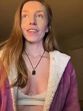 Snapshot of Heidi_Harper chatting on 9, 1, 2025 Heidi Harper online show from 9, 1, 2025