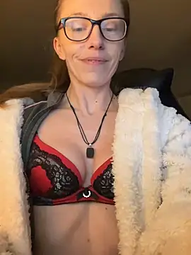 Snapshot of Heidi_Harper chatting on 28, 1, 2025 Heidi Harper online show from 28, 1, 2025