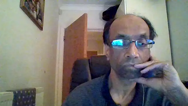 rauncher1 online show from 17, 9, 2025