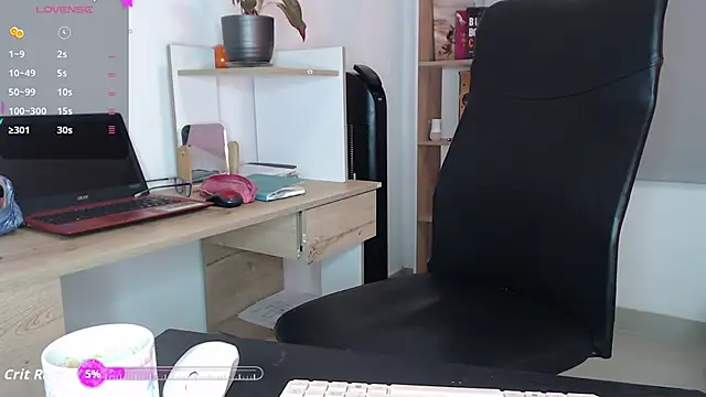 BriannaLorens online show from 5, 11, 2025