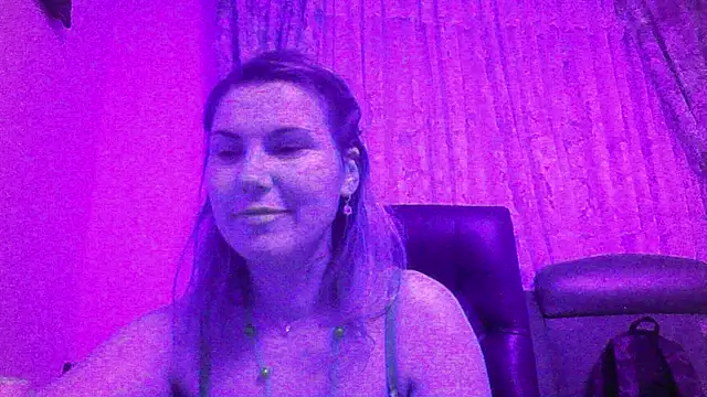 Snapshot of FeliciaKrige chatting on 18, 3, 2025 FeliciaKrige online show from 18, 3, 2025