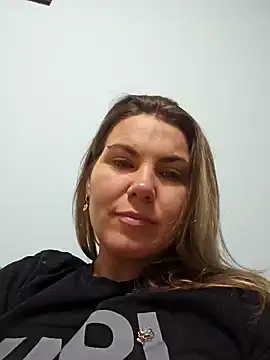Snapshot of FeliciaKrige chatting on 19, 3, 2025 FeliciaKrige online show from 19, 3, 2025