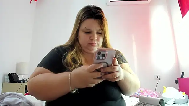 Blondylicious online show from 5, 3, 2025