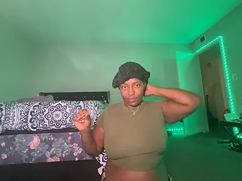 Snapshot of ChocolateTingz chatting on 11, 12, 2024 ChocolateTingz online show from 11, 12, 2024