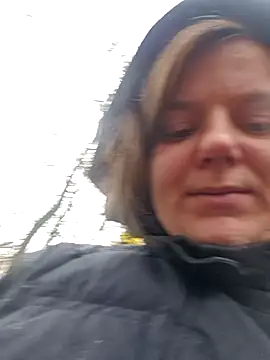 Snapshot of Cutegirlforyou chatting on 27, 11, 2025 Cutegirlforyou online show from 27, 11, 2025