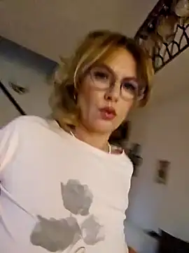 elacoquette online show from 1, 2, 2025