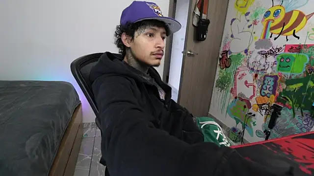 trieone online show from 13, 2, 2026