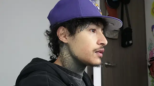 trieone online show from 30, 3, 2026