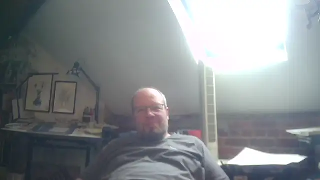 Bigreg001 online show from 23, 11, 2025