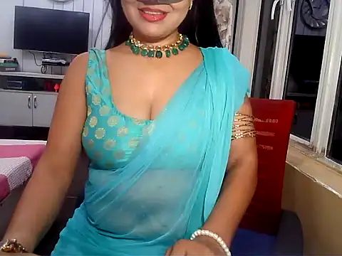 Snapshot of yourradhika chatting on 30, 10, 2025 yourradhika online show from 30, 10, 2025